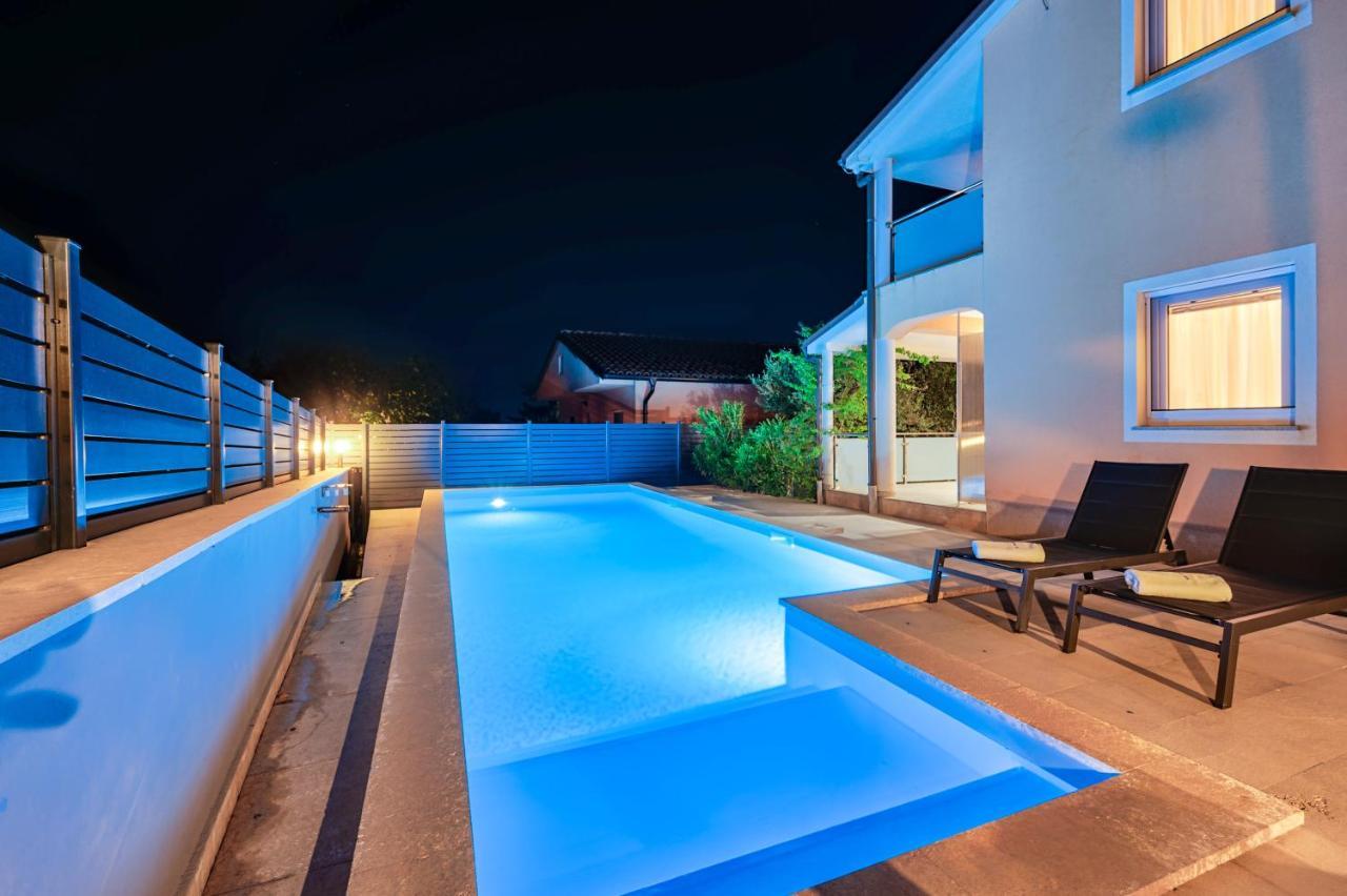 Apartments Lara Μεντουλίν Εξωτερικό φωτογραφία
