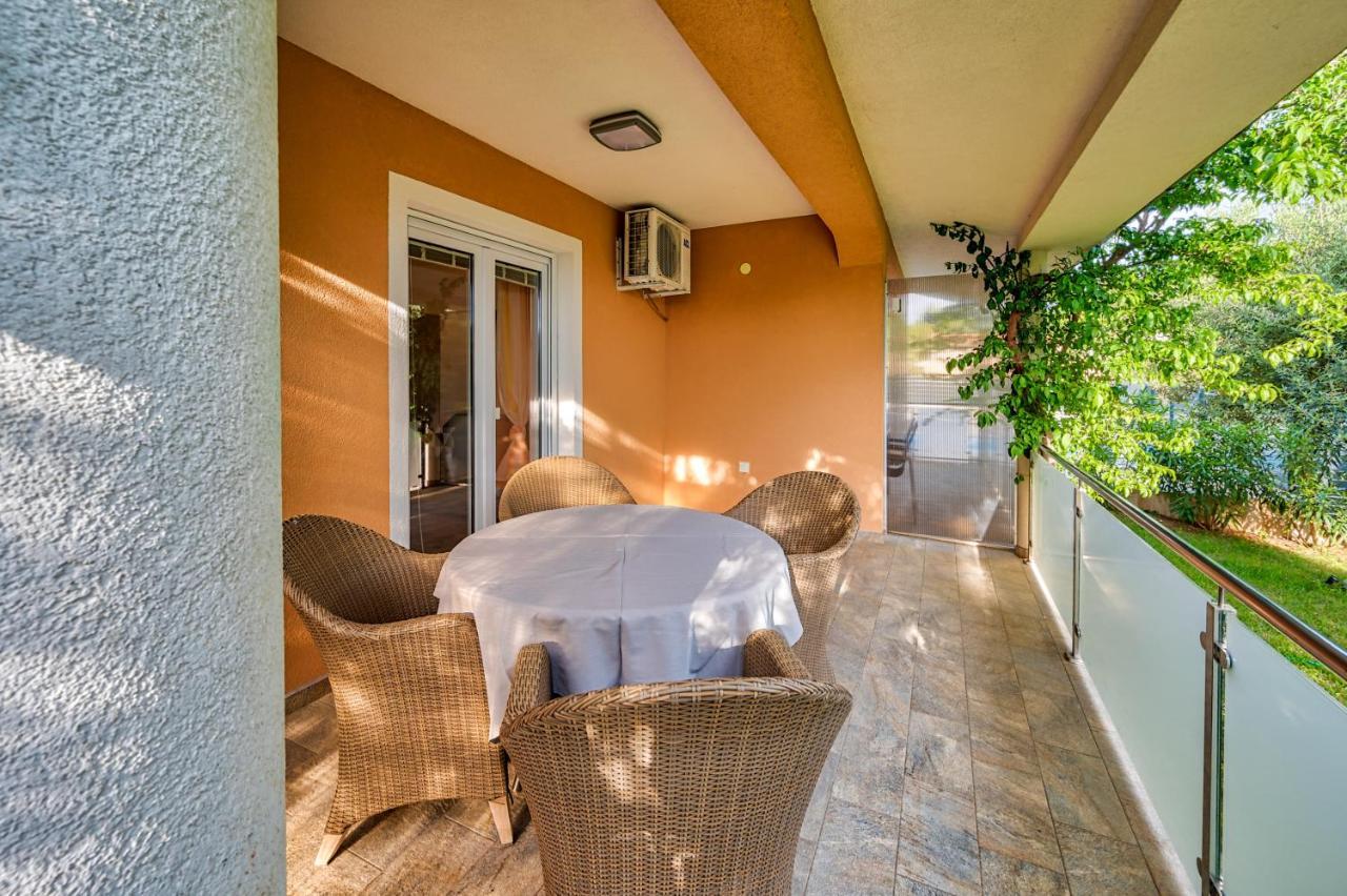 Apartments Lara Μεντουλίν Εξωτερικό φωτογραφία