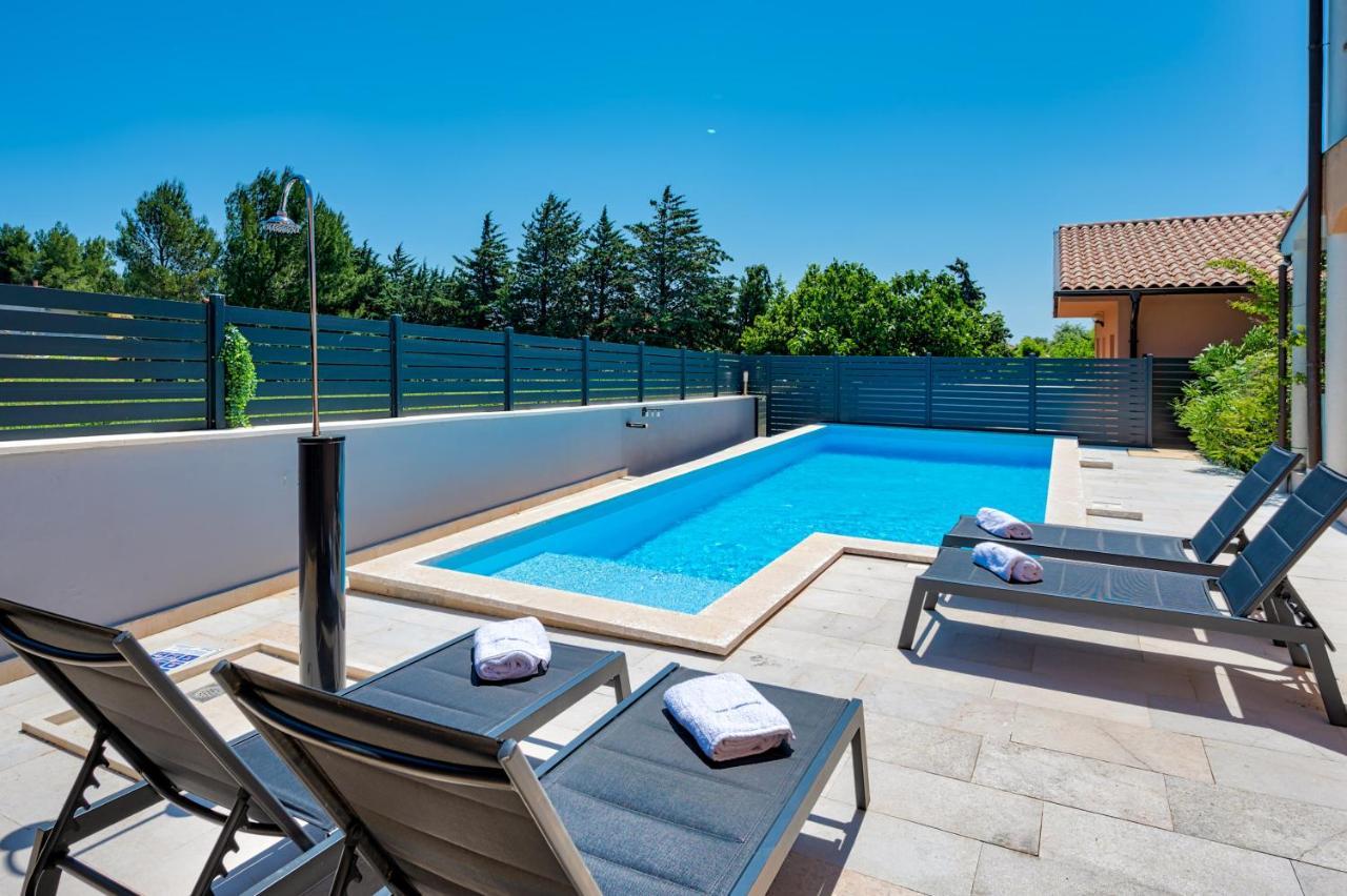 Apartments Lara Μεντουλίν Εξωτερικό φωτογραφία