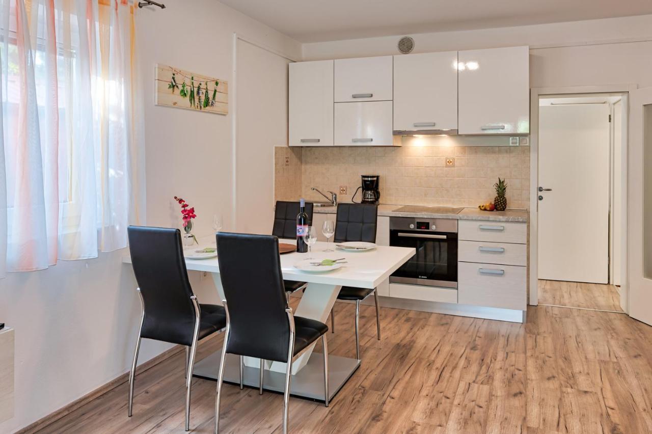 Apartments Lara Μεντουλίν Εξωτερικό φωτογραφία