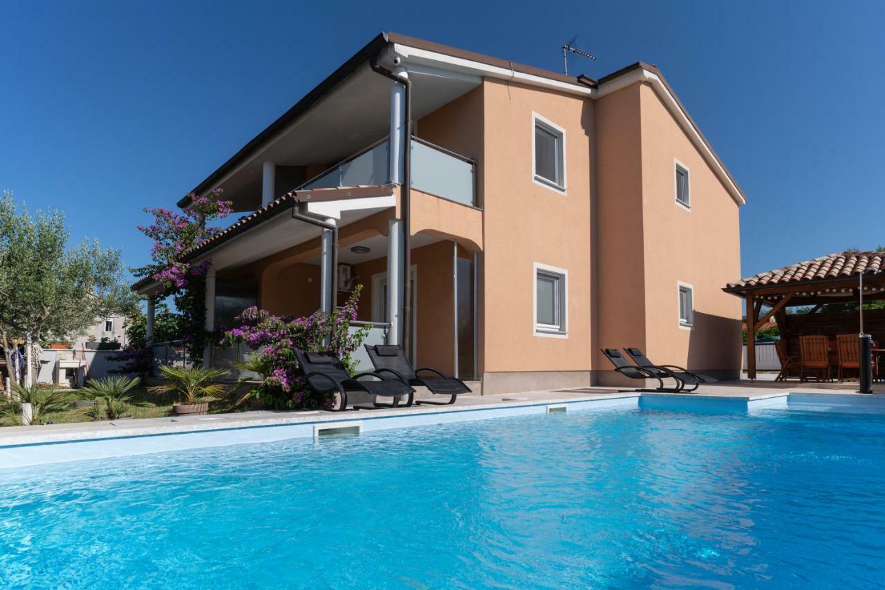 Apartments Lara Μεντουλίν Εξωτερικό φωτογραφία